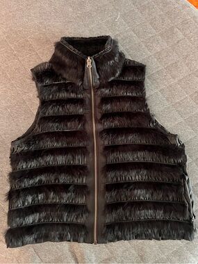 DINO GASPARI Small Black Silk & Rabbit Fur Reversible Full Zip Vest